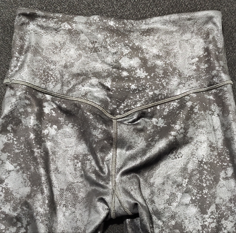 Athleta Women's XS Elation Misty Lace Tight Leggings Pants, Black Gray Silver - Picture 7 of 12